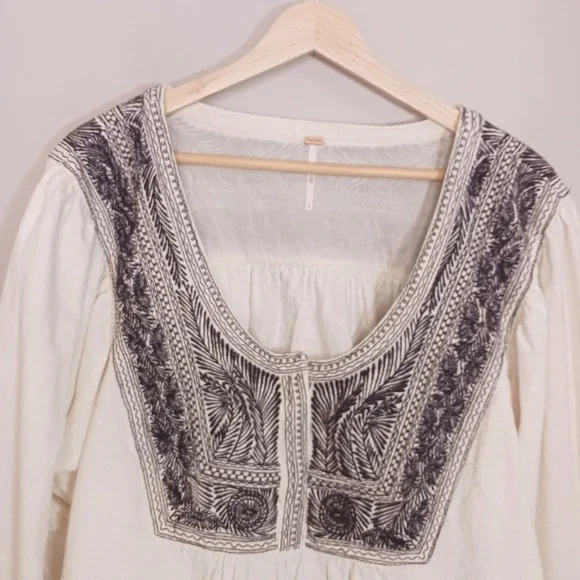 Free People Cotton Embroidered Crop Boho Hippie Festival Women's Blouse Size L - Picture 2 of 8